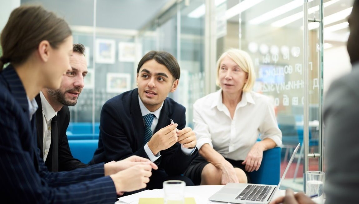 brainstorming in office jzds689 (moyen) (personnalisé)